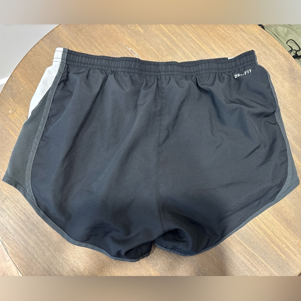 Nike Black Gray and White Sports Shorts Size Small - Picture 3 of 4